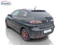 Вид сзади слева