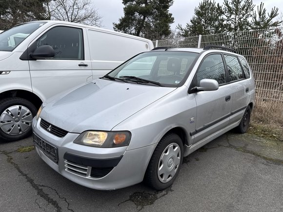 Náhled zpředu zleva