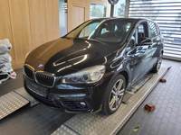 Pogled od napred levo