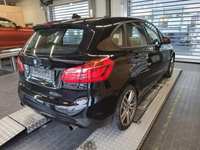 Pogled od pozadi desno