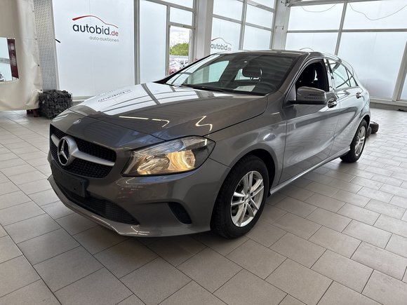 Widok z przodu po stronie lewej