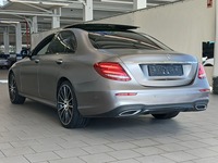 Aanzicht achter links