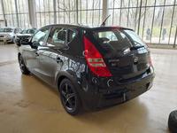 Widok z tyłu po stronie lewej