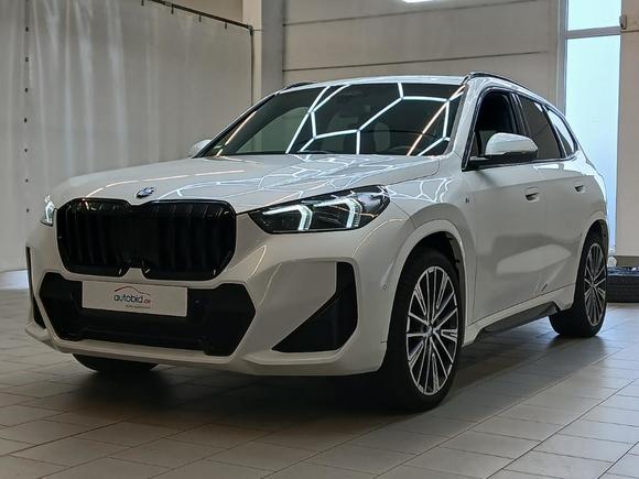 Pogled sprijeda lijevo