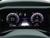 Pohled na přístrojovou desku