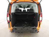 View of boot / luggage space