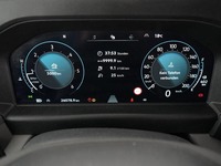 Pohled na přístrojovou desku