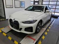 Skats no kreisās puses priekšā