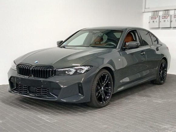 Изглед отпред отляво