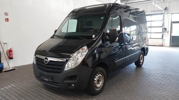 Vue de l’avant gauche