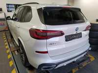 Pogled od pozadi levo