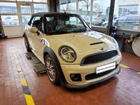 Вид спереди справа