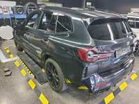 Pogled od pozadi levo