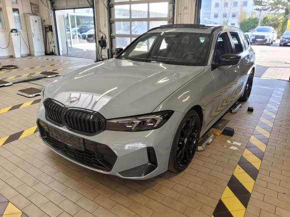 Pogled od napred levo