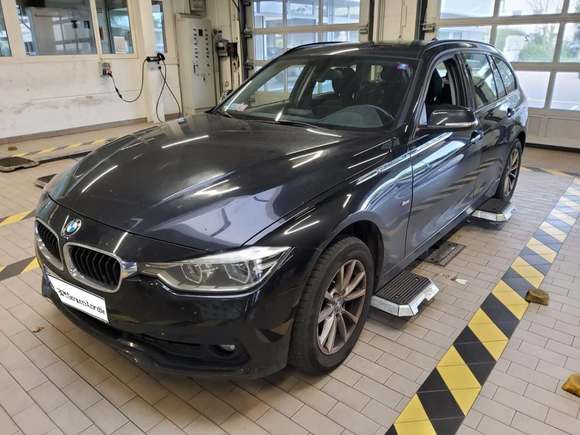 Pogled od napred levo