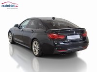 Skats no kreisās puses aizmugurē