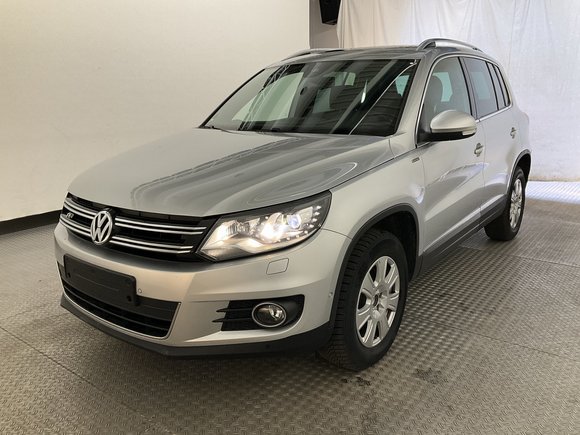 Pogled sprijeda lijevo