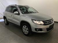 Pogled sprijeda desno