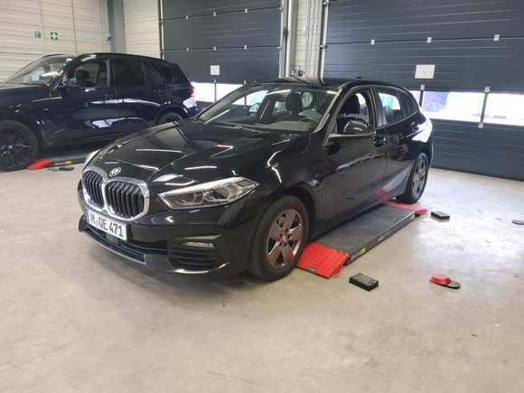 Вид спереди слева