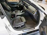 Вид на салон