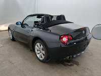 Widok z tyłu po stronie lewej