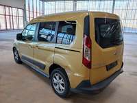 Widok z tyłu po stronie lewej