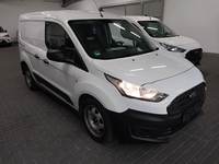 Pogled sprijeda desno