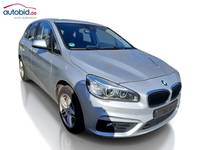 Pogled sprijeda desno