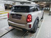 Изглед отзад отдясно