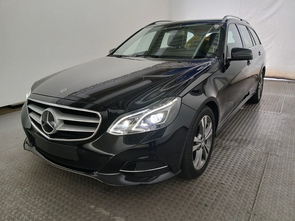 Náhled zpředu zleva