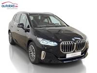 Skats no labās puses priekšā