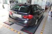 Изглед отзад отдясно