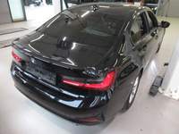 Skats no labās puses aizmugurē