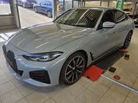 Skats no kreisās puses priekšā