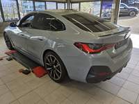 Pogled od pozadi desno