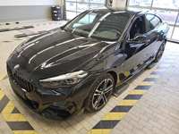 Skats no kreisās puses priekšā