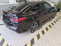 Skats no labās puses aizmugurē