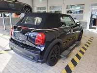 Pogled od pozadi desno