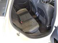 Pogled od pozadi desno