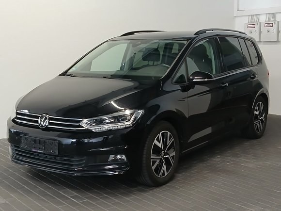 Pogled od napred levo