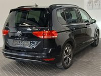 Pogled od pozadi desno