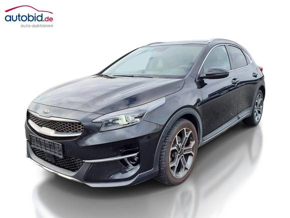 Skats no kreisās puses priekšā