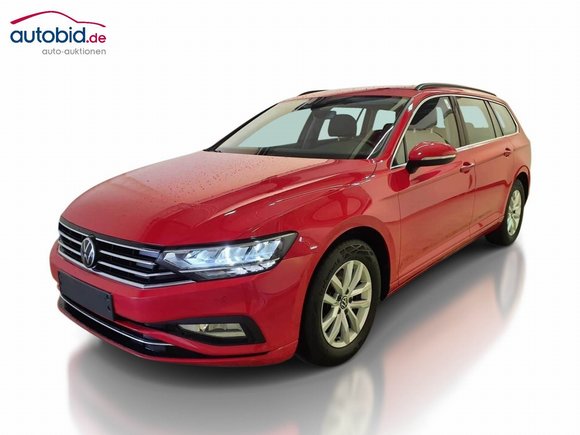 Skats no kreisās puses priekšā