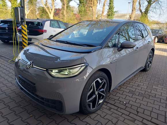 Widok z przodu po stronie lewej