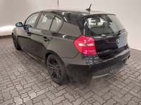 Изглед отзад отляво