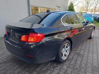 Aanzicht achter rechts