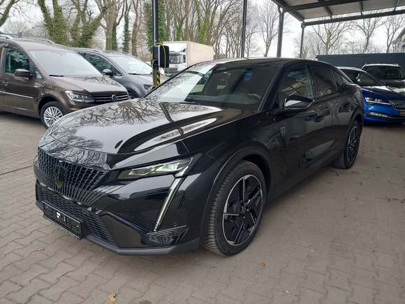 Вид спереди слева