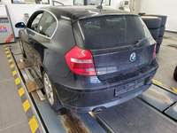 Pogled od pozadi levo