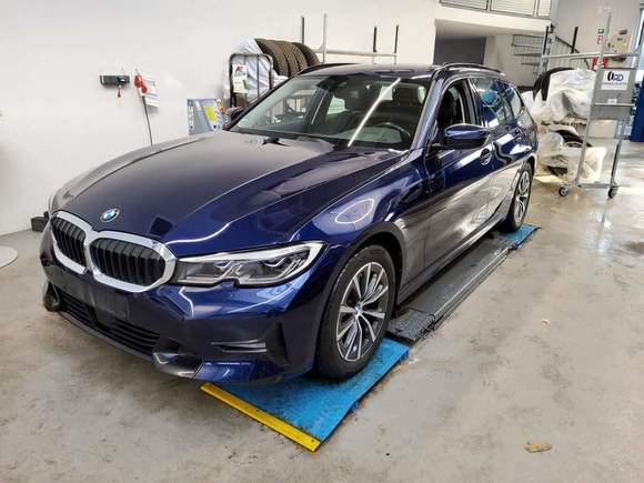 Pogled od napred levo