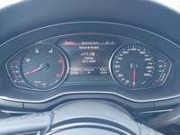 Pohled na přístrojovou desku